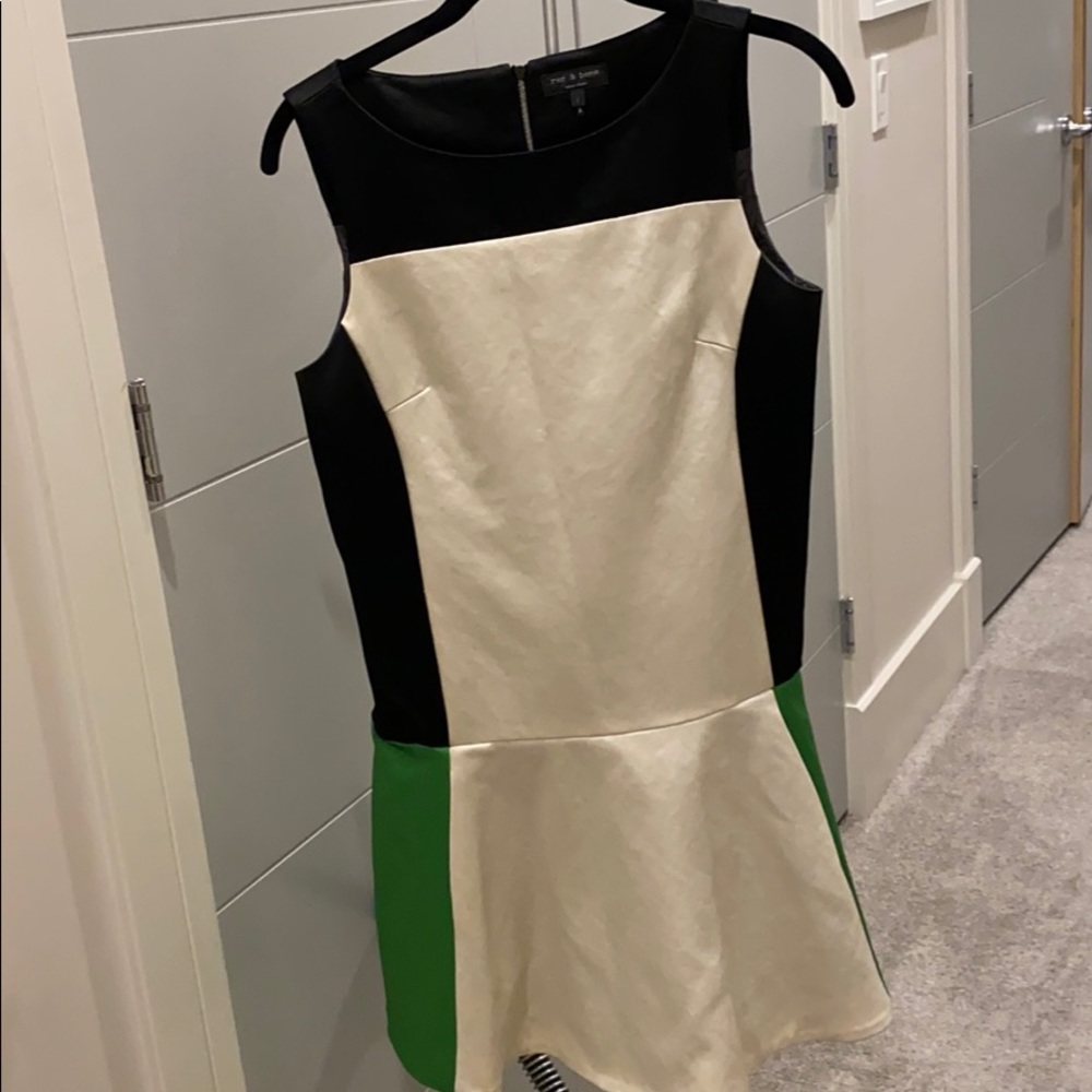 Color block sleeveless dress